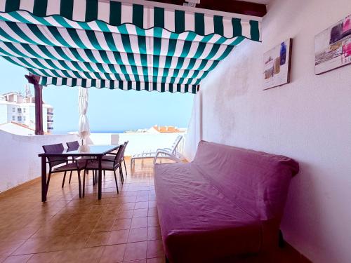 Bright 1BR with Views & Pool, Fañabé Beach, LA510