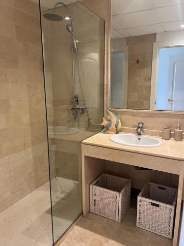 Oasis de Marbella, 2 bedrooms on the Golden Mile
