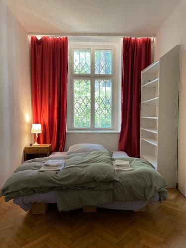 Geräumige Garten-Wohnung bei Schönbrunn ab 1 Woche