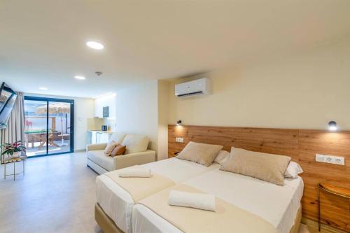 Villa Fragata by Villa Plus