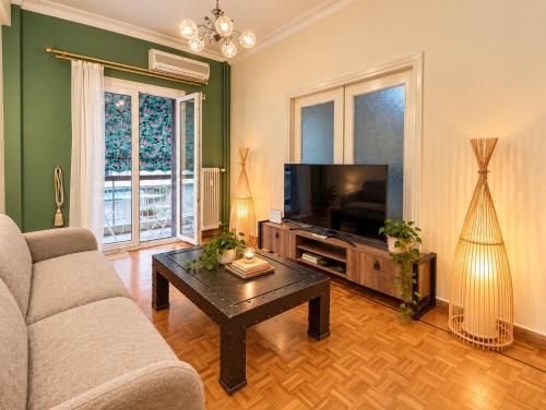 Spacious ATHENS Central Apartment
