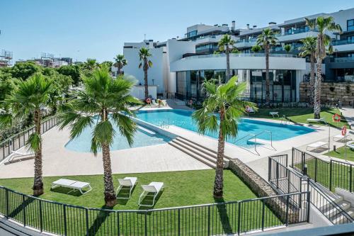 Lme81B - Modern 3Br Apartment Estepona