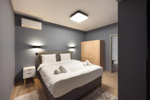 120 sqm2 Aristoteles Square - Estia Premium Apartments