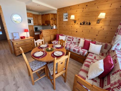 Apt rénové, ski aux pieds avec balcon lumineux