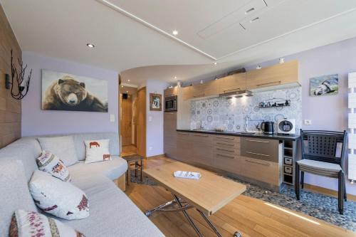 A very nice, very functional apartment