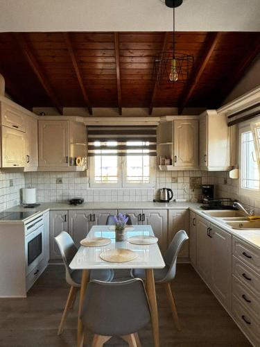 Chios City Dwelling 2