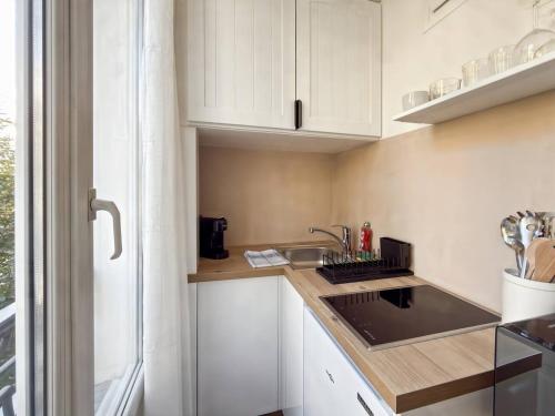 STUDIO CHIC ET RENOVE PRES DU CANAL SAINT MARTIN