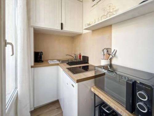 STUDIO CHIC ET RENOVE PRES DU CANAL SAINT MARTIN