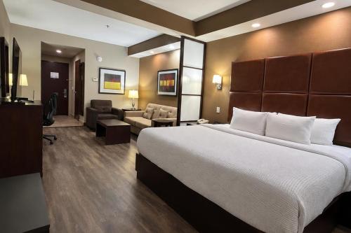 Best Western PREMIER Monterrey Aeropuerto