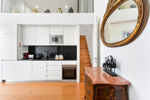 GuestReady - Charming Duplex in Porto's Heart