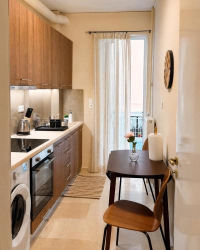Cosy Apartment in Athens near Evangelismos Station