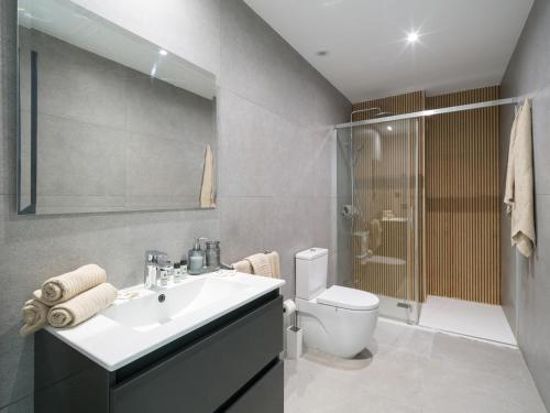Modern duplex in Las Canteras A4D