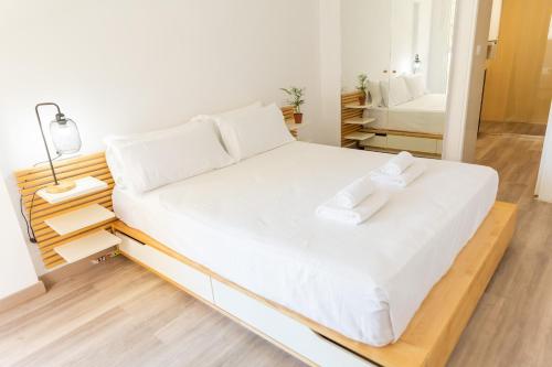 Bright duplex with terrace I Marbella Center