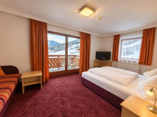 Hotel Sommerer - 100m to Ski Lift & 5 Min Walk to Hinterglemm Centre