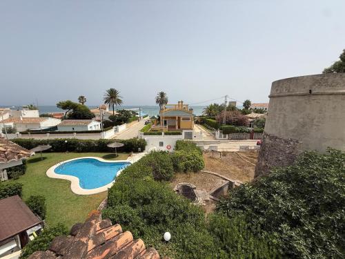Apartments on the first line to the sea