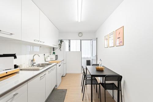 GuestReady - Modern apartment with green views