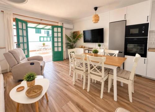 Casa Arrocha Playa by Mr Lanzarote Villas