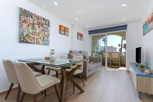 Sunstay Flat Los Alamos Beach