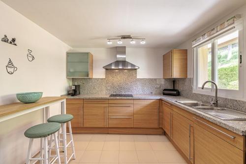 Estepona Resort Apartment with Spa and Tennis