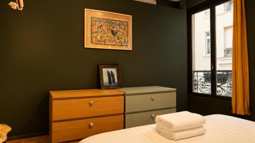 Le Marais Unique 1BR Apartment in Central Paris