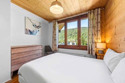 Central Morzine Modern Apartment with Pleney Views