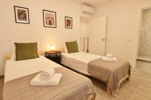 2-BDR Duplex Townhouse, Central Faro