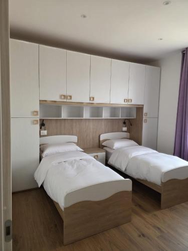 Apartment Tor Vergata, Free Gated Private Parking