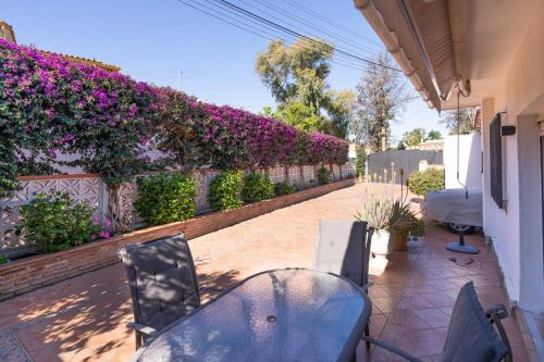 Charming two bedroom house close to the sea