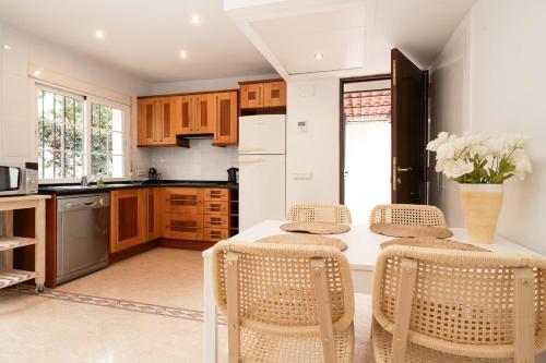 Charming two bedroom house close to the sea