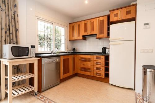 Charming two bedroom house close to the sea