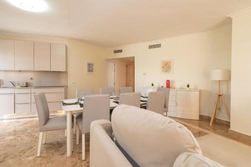 Spacious four bedroom apartment in San Pedro