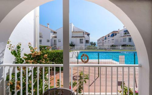 Modern 2-bed 2-bathroom by the pool Las Fuentes de Nerja