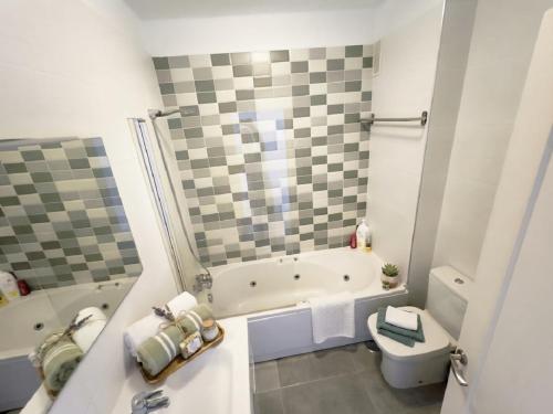 Rentenerife Casa Lola Medano Beach