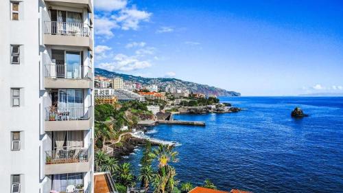 Atlantic Calling - first Line with stunning Sea View and private parking lot