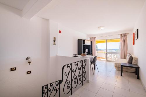 Seaview Apartment I by Dreamplaces