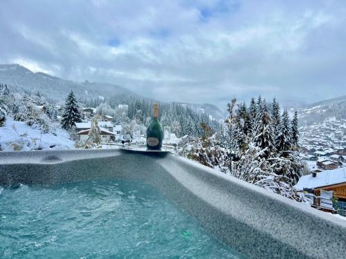 Chalet Luxury 5-Les Gets-Luxe-confort-jacuzzi-cheminée-à 400 m des pistes-Vue exceptionnelle