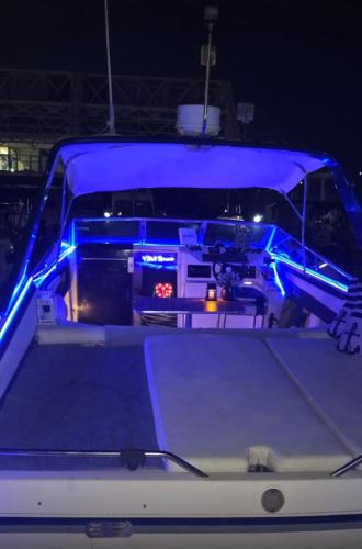 VINA ROMANCE - Romantic Boat Stay in Lisbon Marina