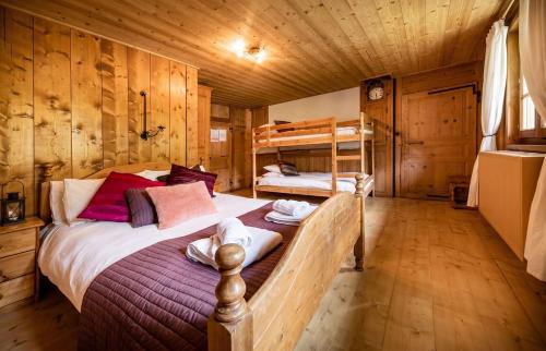 Grand Chalet Beziere, Jacuzzi Heart of Morzine