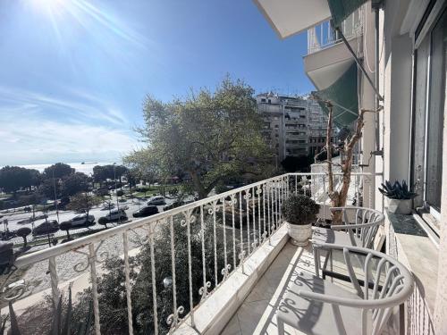 Cascara Apartment across the White Tower
