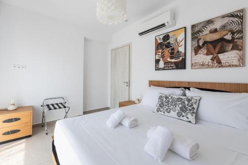 Mystras - Glyfada Pool House & Sea View