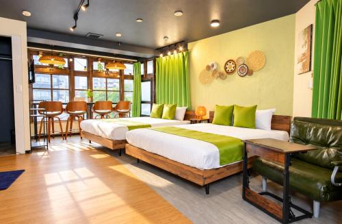 Bamboo Glow Nook-Panoramic Town Square View! Easy Access to Haneda & Central Tokyo