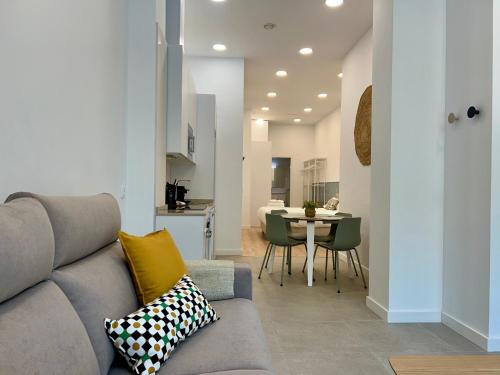 Bailen Apartments