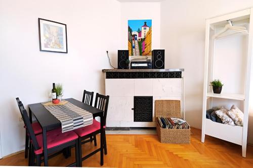 Flex SelfCheckIns Zagreb 291 - 292 - 293 - 294 - 4 Units - Studio Apartments - City Centre - Flexible Keybox Entry - Modern