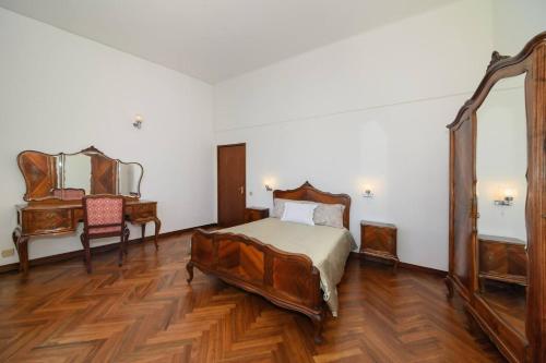 Villa Basalto by Mth