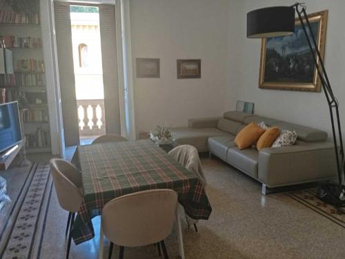 Ella's Home 2