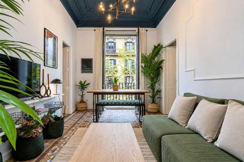 The Collection Barcelona - Eixample for Families 4BD - 3BTH with balcony
