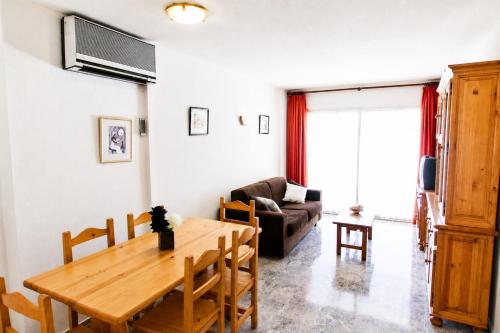 Apartamentos CALA DAURADA 1
