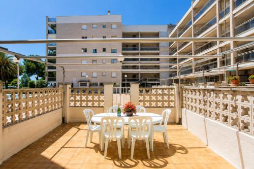 Apartamentos CALA DAURADA 1