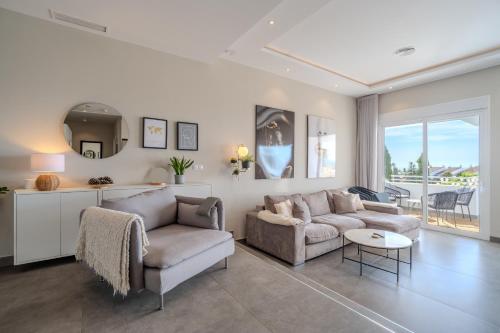 Rg133 - Spacious 3 Bed Apartment In Prime Location