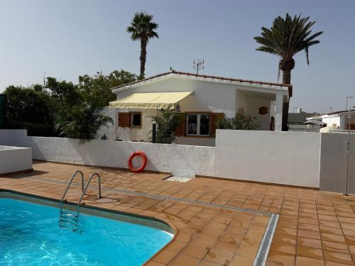 Bamboleo Bungalows